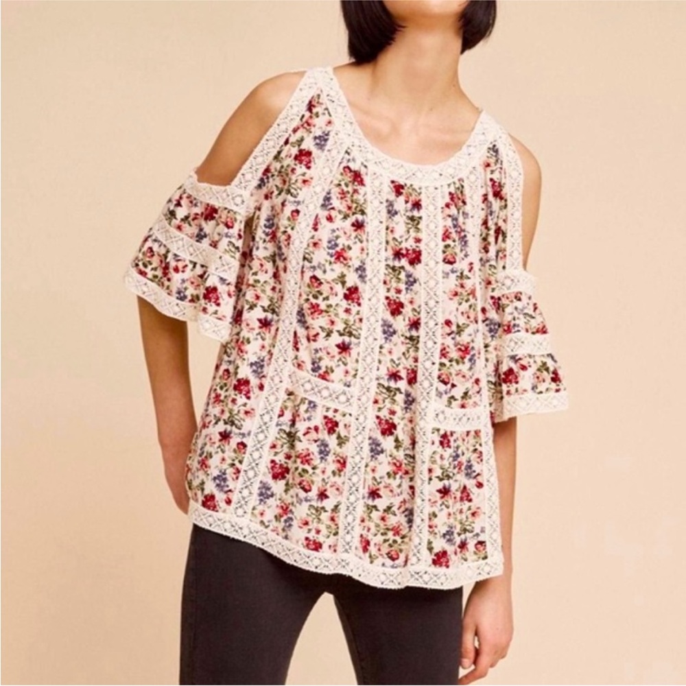 Anthropologie Blue Tassel‎ Maylou Floral Cold Shoulder Lace Trim Top